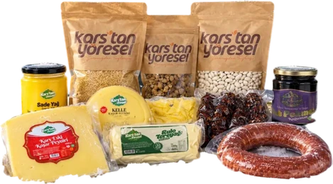 Karstan Yöresel ürün paketi: Kars eski kaşarı, rulo tereyağı, kelle kaşar, sade yağ, pekmez ve sucuk
